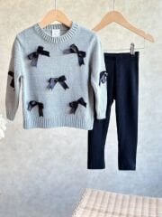 Kurdele Detaylı Triko Takım