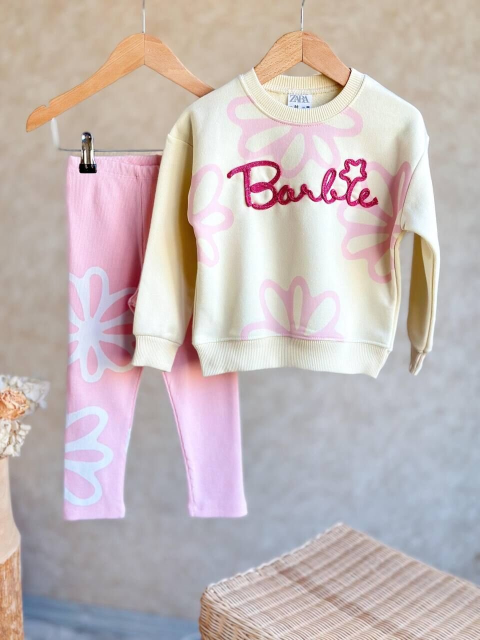 Barbie İşlemeli Takım