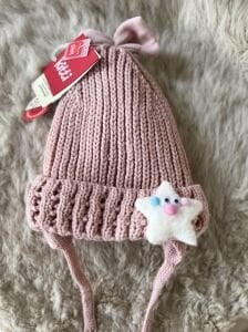 Pembe Kurdeleli Yıldız İşlemeli Bere