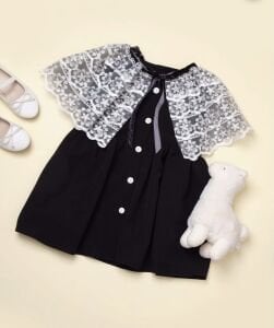 Siyah Güpür Yakalı Elbise