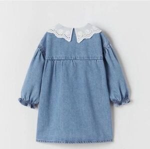 Yakası Güpür Detaylı Kot Elbise