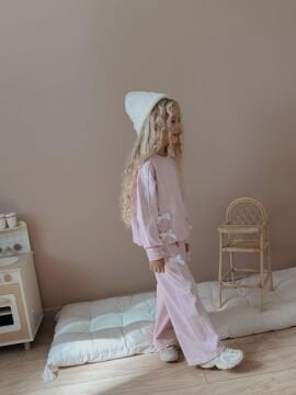 Pembe Kurdele Detaylı Takım