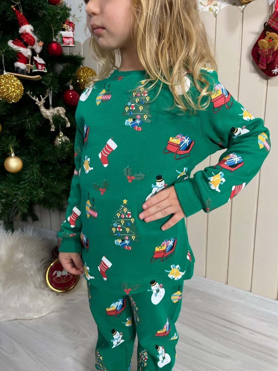 UNICEX Yeşil Yılbaşı Temalı Pijama