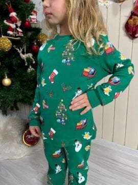 UNICEX Yeşil Yılbaşı Temalı Pijama